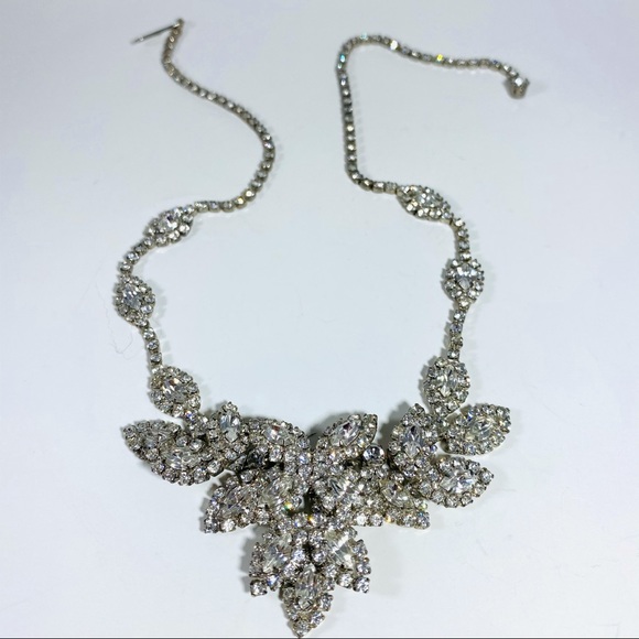 Stunning vintage rhinestone encrusted cocktail necklace